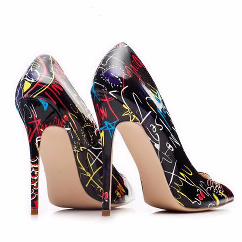 Graffiti pumps - Naughty Girl Essentials