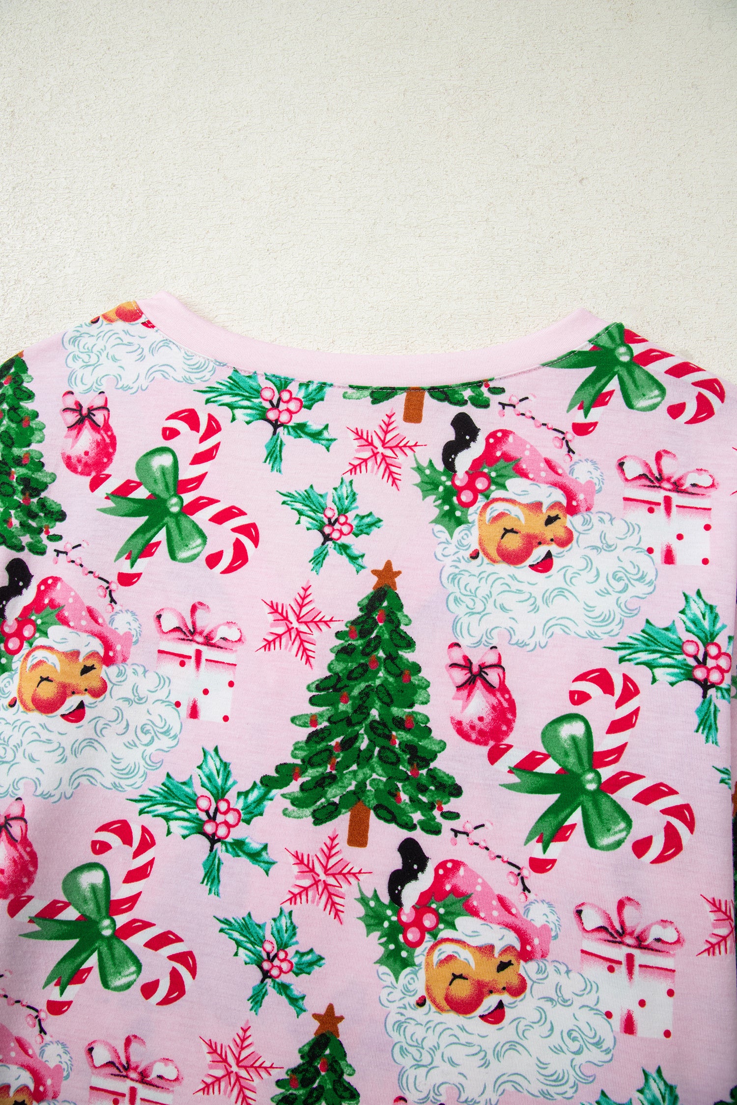 Pink Christmas Pattern Button V-Neck Pullover & Drawstring Pants Lounge Set – 2 Piece